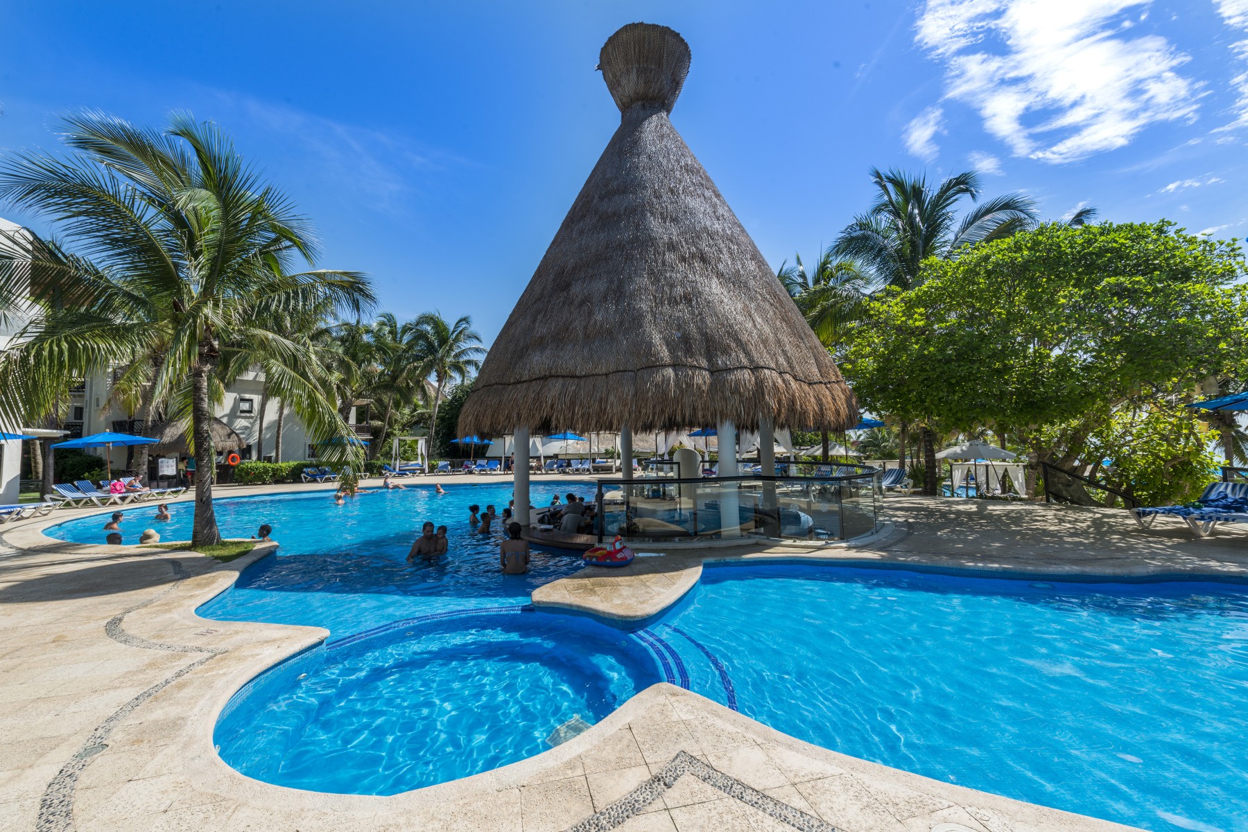 The Reef Playacar